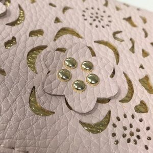 Meet your Posher, Rita